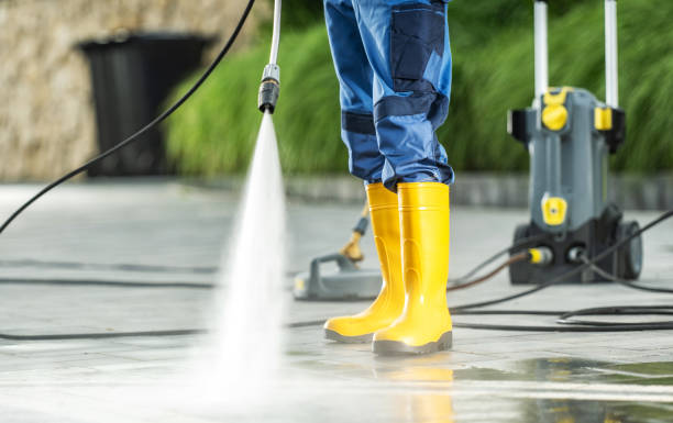 Best Garage Pressure Washing  in Mattydale, NY