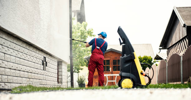 Best Deck Cleaning Services  in Mattydale, NY
